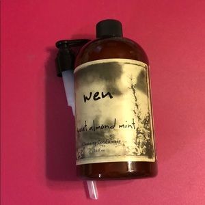 Wen Sweet Almond Mint Cleansing Conditioner